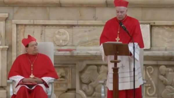 Cardenal Aguiar Retes asume como nuevo Arzobispo