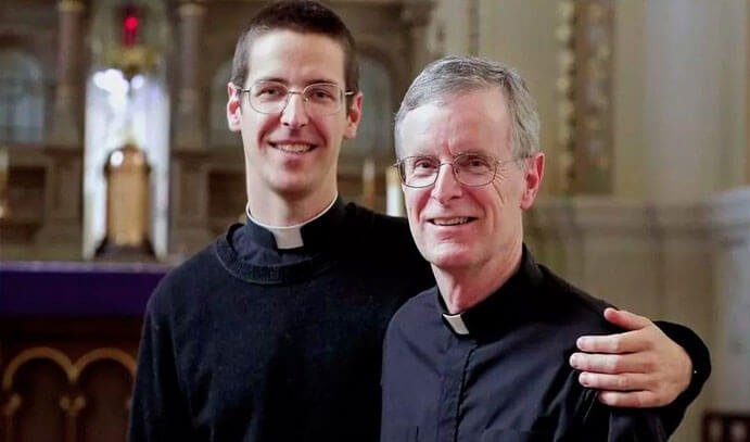 Padre e hijo serán ordenados sacerdotes