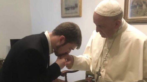 El Papa Francisco recibió el miércoles a Thomas Evans, el padre de Alfie