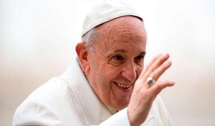 El Papa pide dar testimonio de Dios al salir de Misa