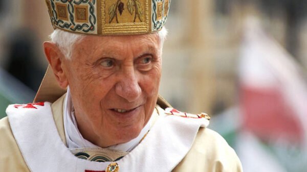 Renuncia Benedicto XVI documental