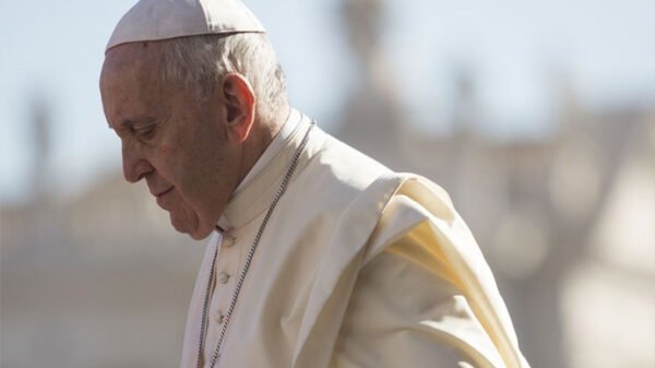 El Papa convoca reunión de obispos de todo el mundo