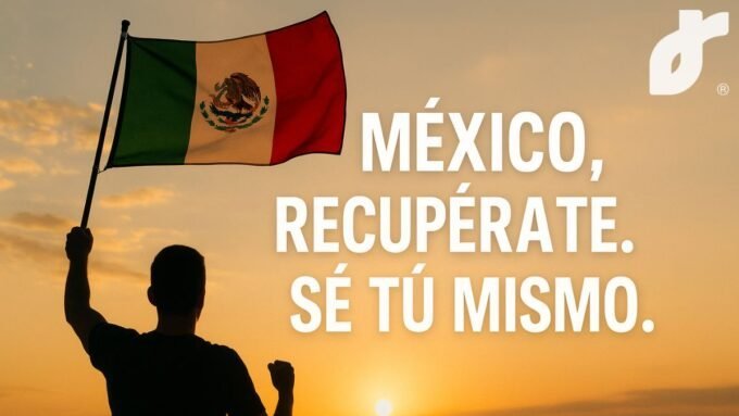 Mexicanos levantando la bandera, símbolo de esperanza y dignidad