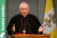 El cardenal Pietro Parolin durante la presentación del informe sobre la libertad religiosa en el mundo 2025 en el Vaticano