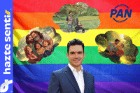 padres y niños sonrientes representando familia tradicional y bienestar