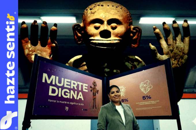 Imagen de la exposición "Muerte Digna ¡Ya!" en la estación Ermita de la Línea 12, mostrando la promoción de la eutanasia en el Metro de la CDMX.