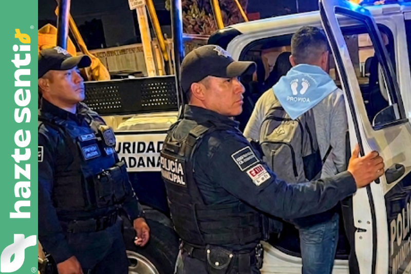 Manifestación pacífica en el Edoméx contra la iniciativa de aborto de Delfina Gómez, minutos antes de la intervención con armas largas.