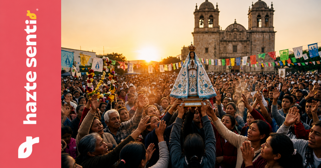 Peregrinos caminando hacia el santuario de la Virgen de San Juan de los Lagos en Jalisco