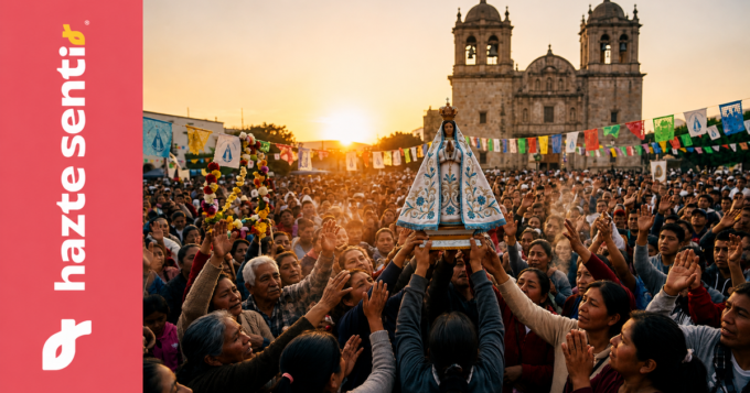 Peregrinos caminando hacia el santuario de la Virgen de San Juan de los Lagos en Jalisco