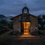 Templo rural en México envuelto en sombras y bruma, representando la amenaza a la libertad religiosa por la violencia
