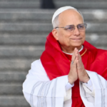 Papa León XIV hospitalizado: oración por su salud frente al Hospital Gemelli de Roma